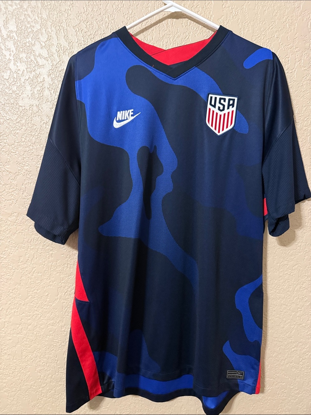 Nike Men’s Navy & Blue Camo USA Soccer Jersey with Red Accents